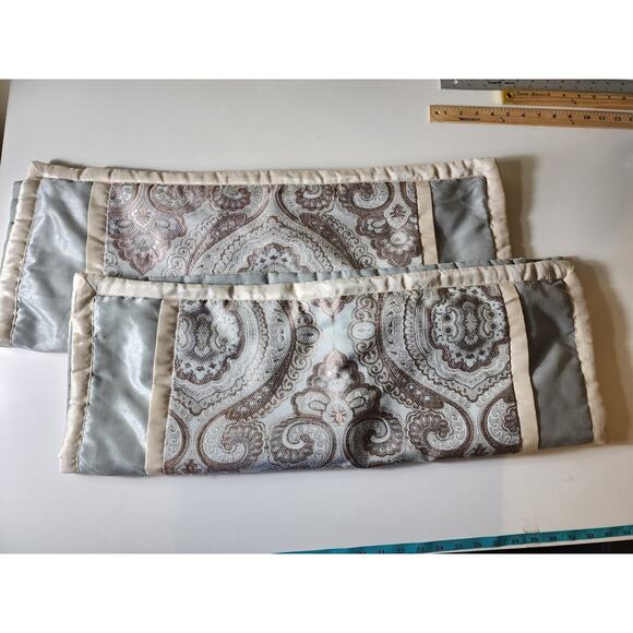 HOME EXPRESSIONS Light Blue Silver Shine Lightweight STANDARD Pillow Shams set/2 - Picture 3 of 12